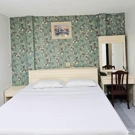 Woodlands Inn Bangkok Luaran gambar
